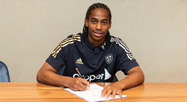 18 yaşındaki Summerville Leeds United’da