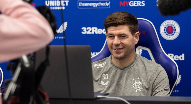 Steven Gerrard: Maçın favorisi Galatasaray