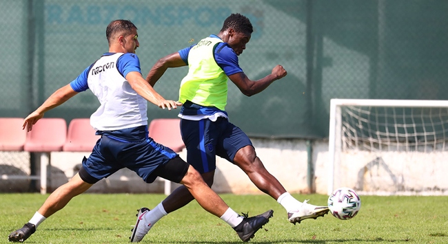 Trabzonspor’da Ekuban ve Pereira geri döndü