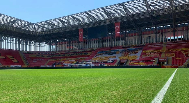 Göztepe localarını kombine bilet sahiplerine verecek