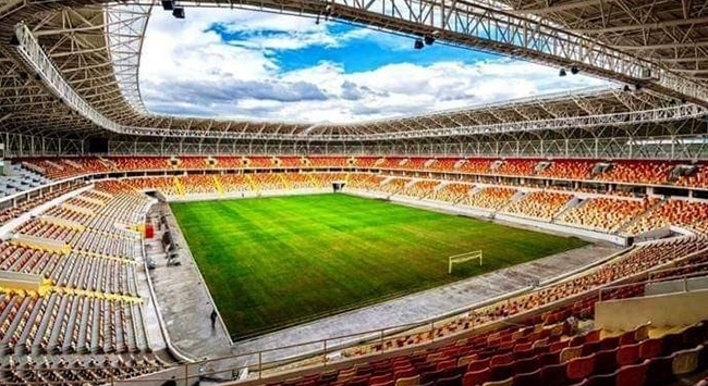 Yeni Malatya Stadyumu’nun zemini bakıma alındı