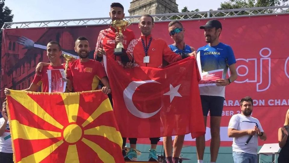 Türkiye Balkan Yarı Maratonu’nda şampiyon oldu