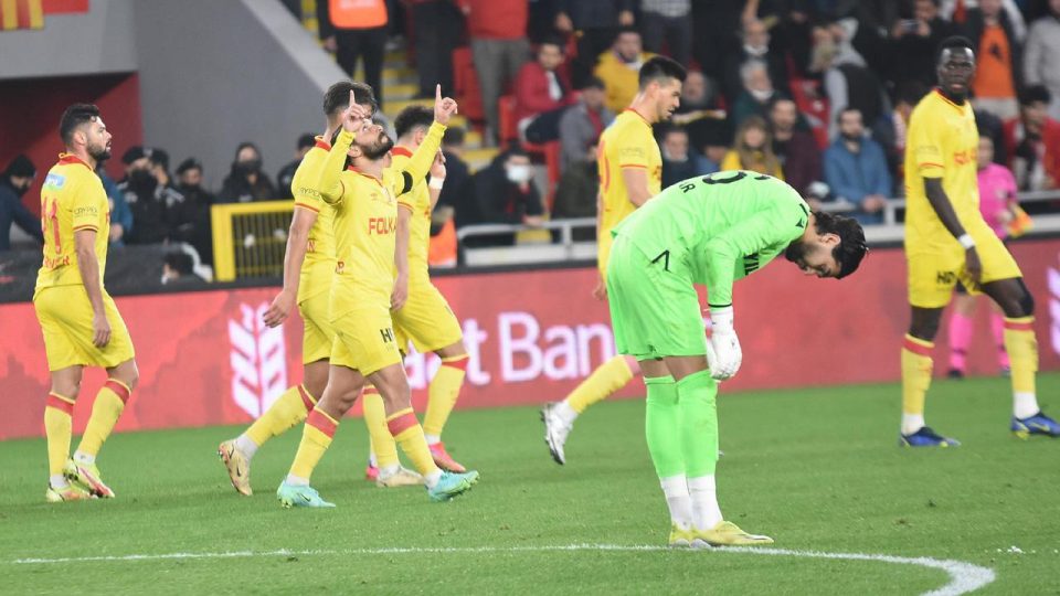 Halil Akbunar attı Göztepe son 16’ya kaldı