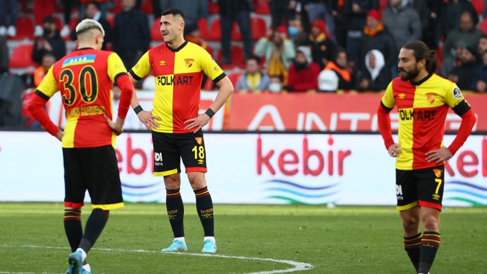 Göztepe küme düşme hattında kurtulamadı