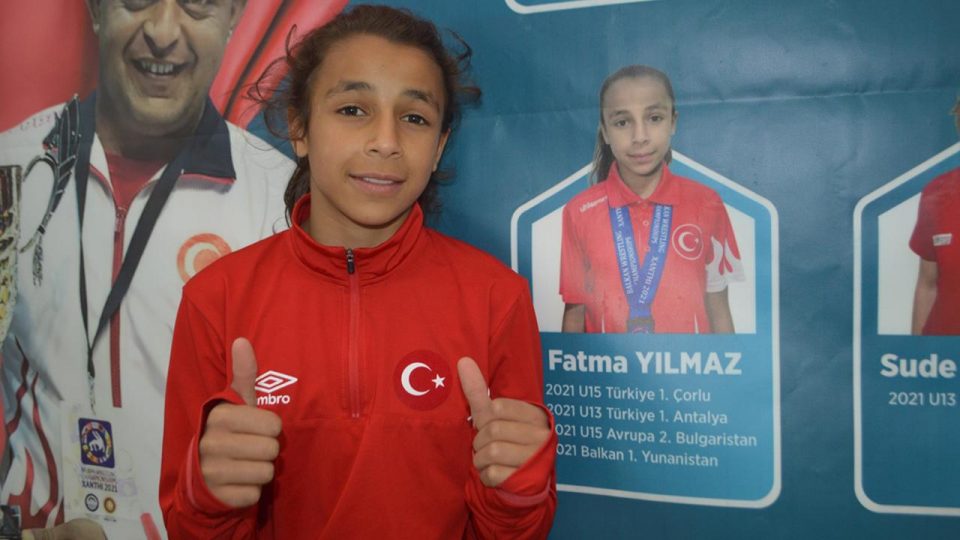 Genç milli güreşçi Fatma Yılmaz’ın başarısının sırrı köy hayatı