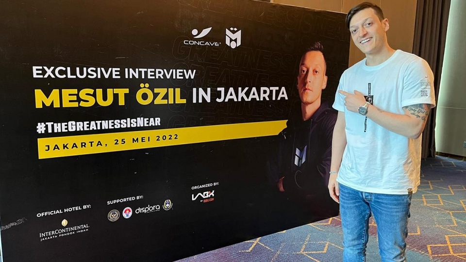 Mesut Özil’den Endonezya’da büyük anlaşma