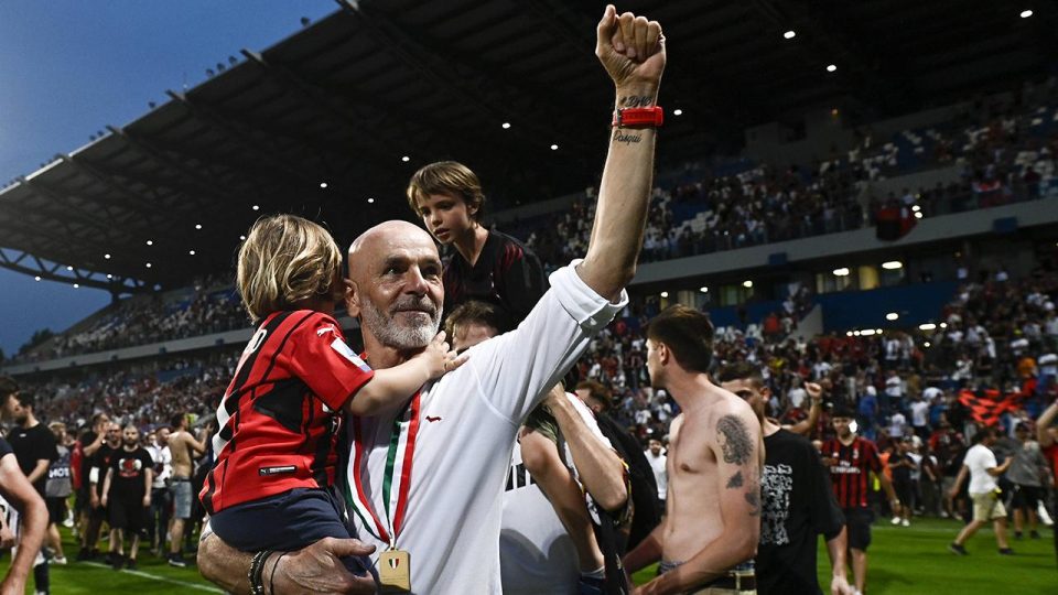 Milan teknik direktörünün şampiyonluk madalyası bulundu