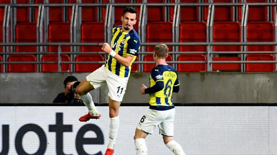 UEFA Avrupa Ligi’nde sezonun golü Fenerbahçeli Berisha’dan