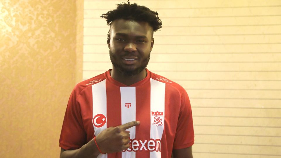 Sivasspor Jordy Caicedo’yu kadrosuna kattı