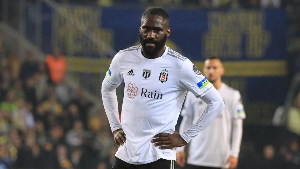 Beşiktaş’ta Masuaku belirsizliği sürüyor