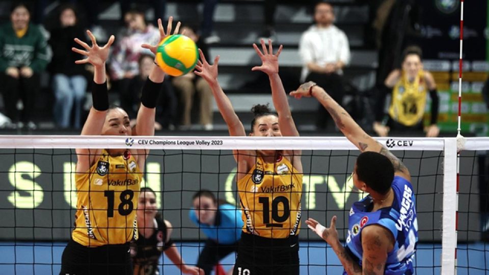 Eczacıbaşı’nın finaldeki rakibi VakıfBank