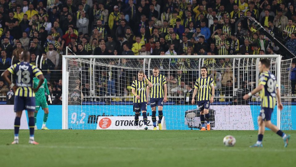Fenerbahçe ağır yaralı