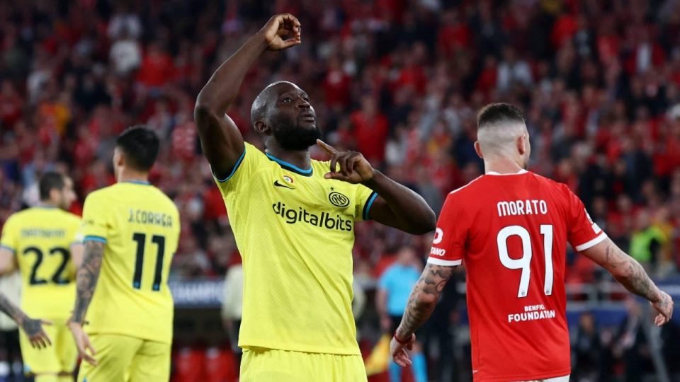 Inter avantajı kaptı