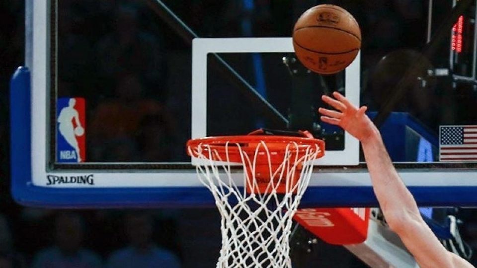 Lakers konferans yarı finaline yükseldi