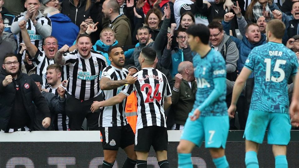 Newcastle United Tottenham’ı farklı geçti