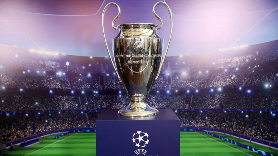UEFA Şampiyonlar Ligi kupası İstanbul’da futbolseverlerle buluşacak