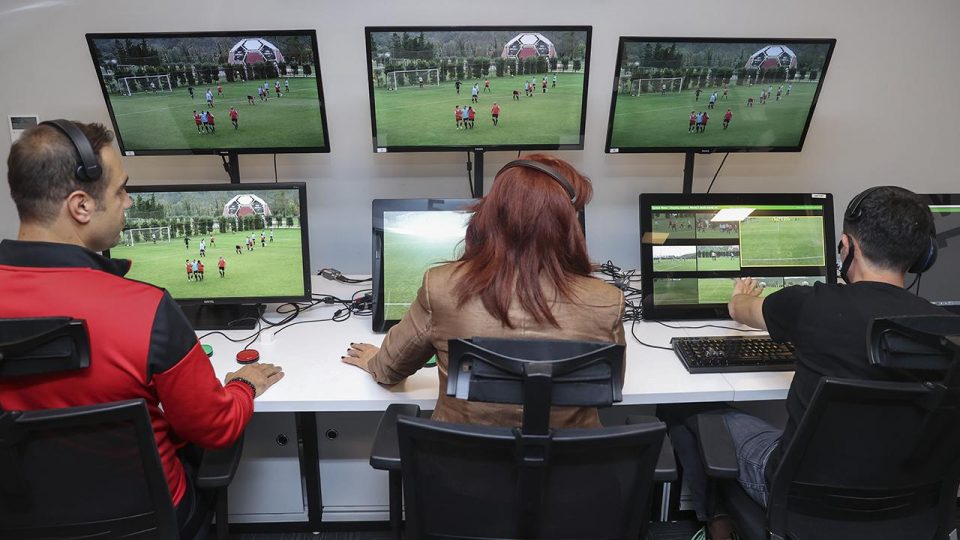 Ümraniyespor 8 karşılaşmanın VAR kayıtlarının açıklanmasını talep etti