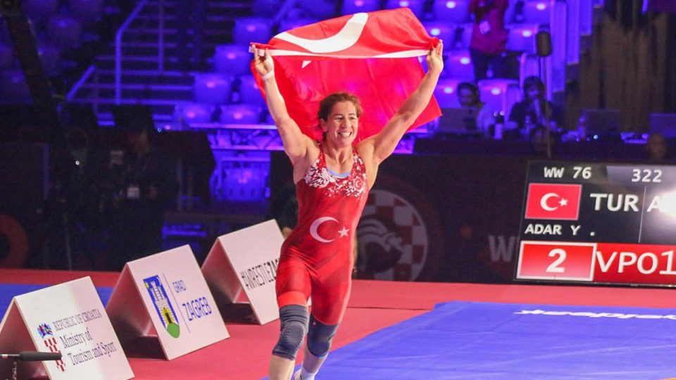 Yasemin Adar Yiğit zirvede kalmak için çok çalışıyor