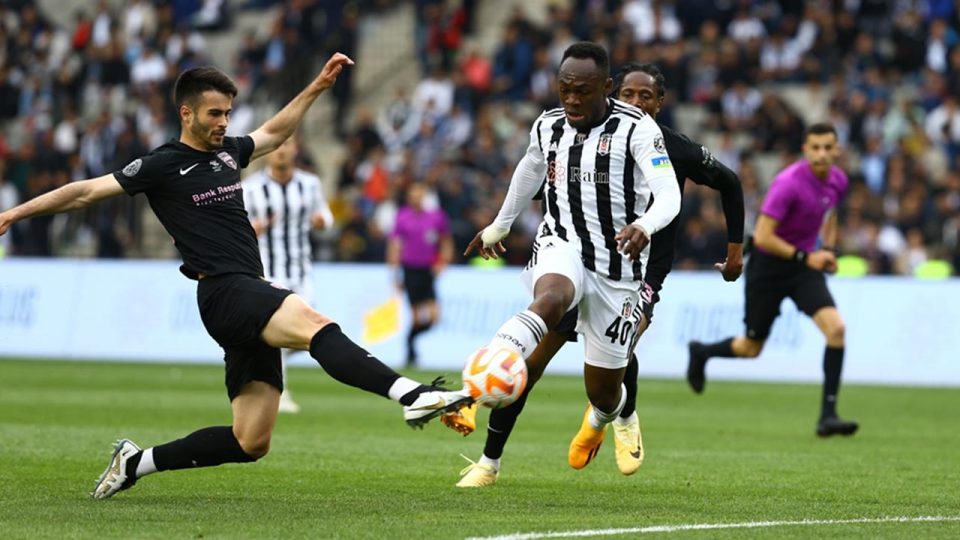 Beşiktaş dostluk maçında Sabah FC ile berabere kaldı