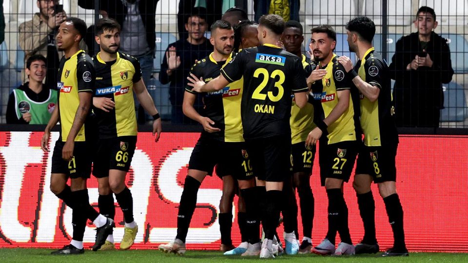 İstanbulspor’un orta sahası ekstra çalışıyor