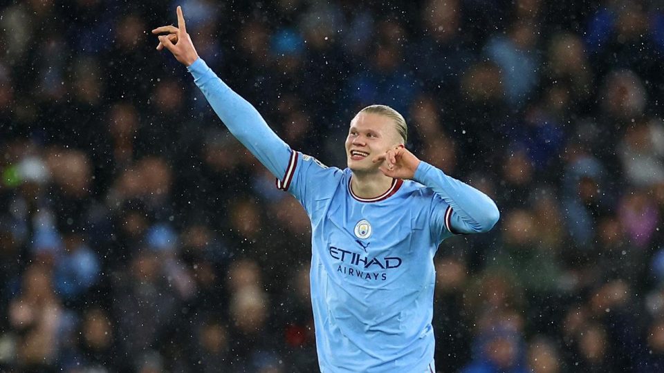 Manchester City’nin yıldızı Haaland yılın futbolcusu seçildi