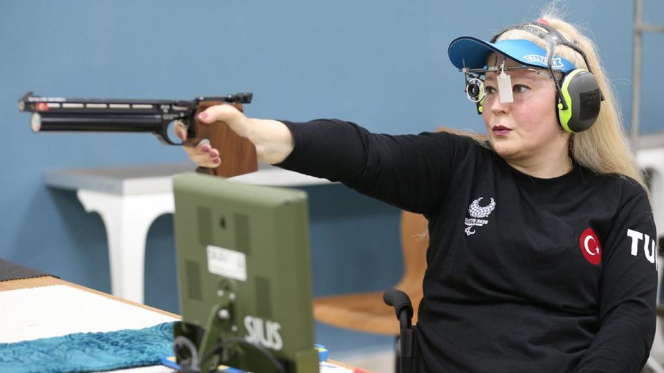 Milli para atıcı Aysel Özgan’ın hedefi Paris 2024 Paralimpik Oyunları