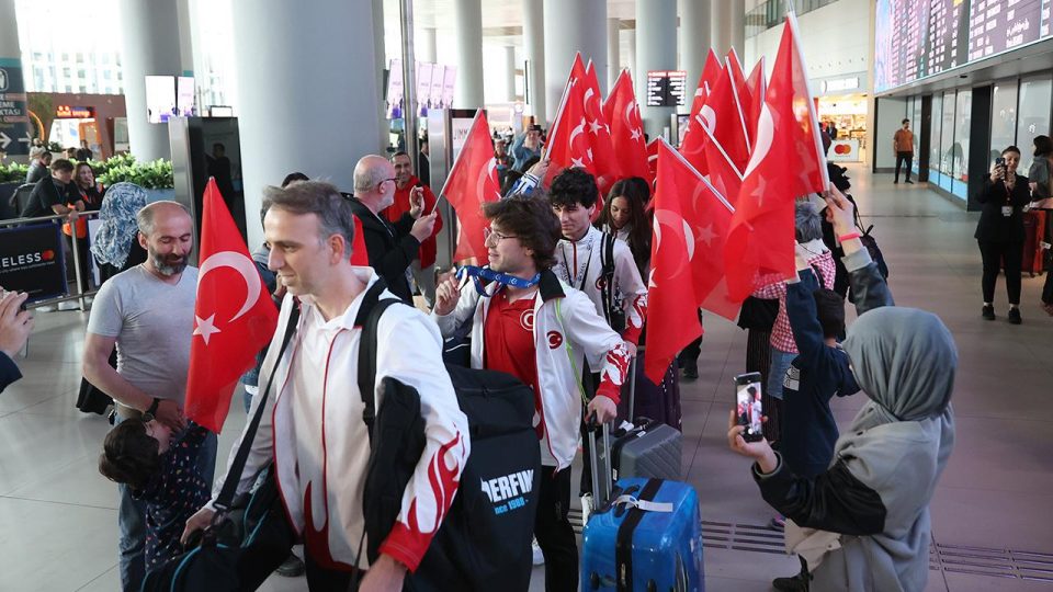 Serbest Dalış Milli Takımı yurda döndü