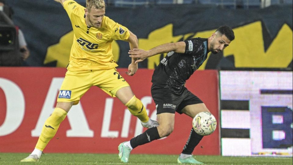 Adana Demirspor MKE Ankaragücü deplasmanından galibiyetle döndü
