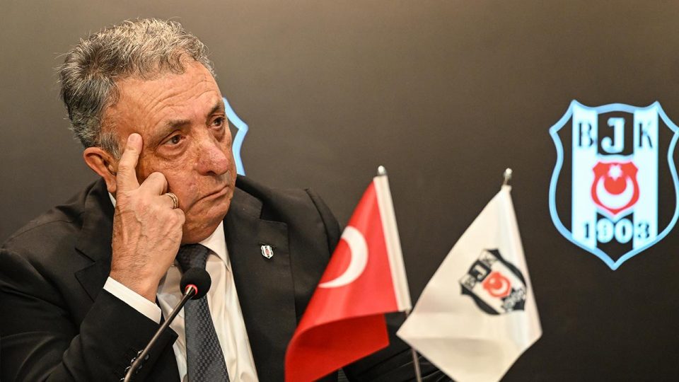 Ahmet Nur Çebi’den Mehmet Büyükekşi’ye tepki