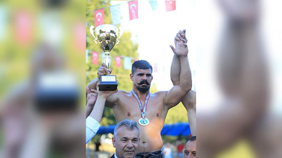 Başpehlivan Cengizhan Şimşek’e hak mahrumiyeti cezası