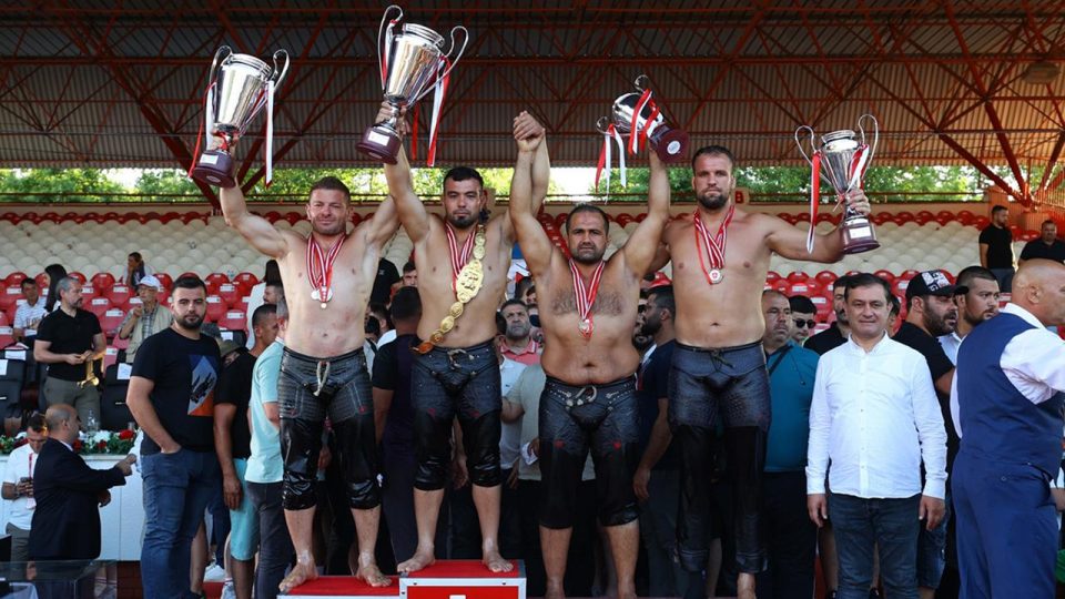 Kırkpınar’da başpehlivan Yusuf Can Zeybek altın kemeri kuşandı