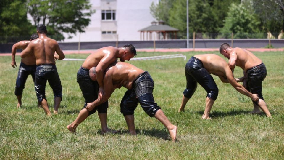 Kırkpınar’da başpehlivanlar son antrenmanlarını yaptı